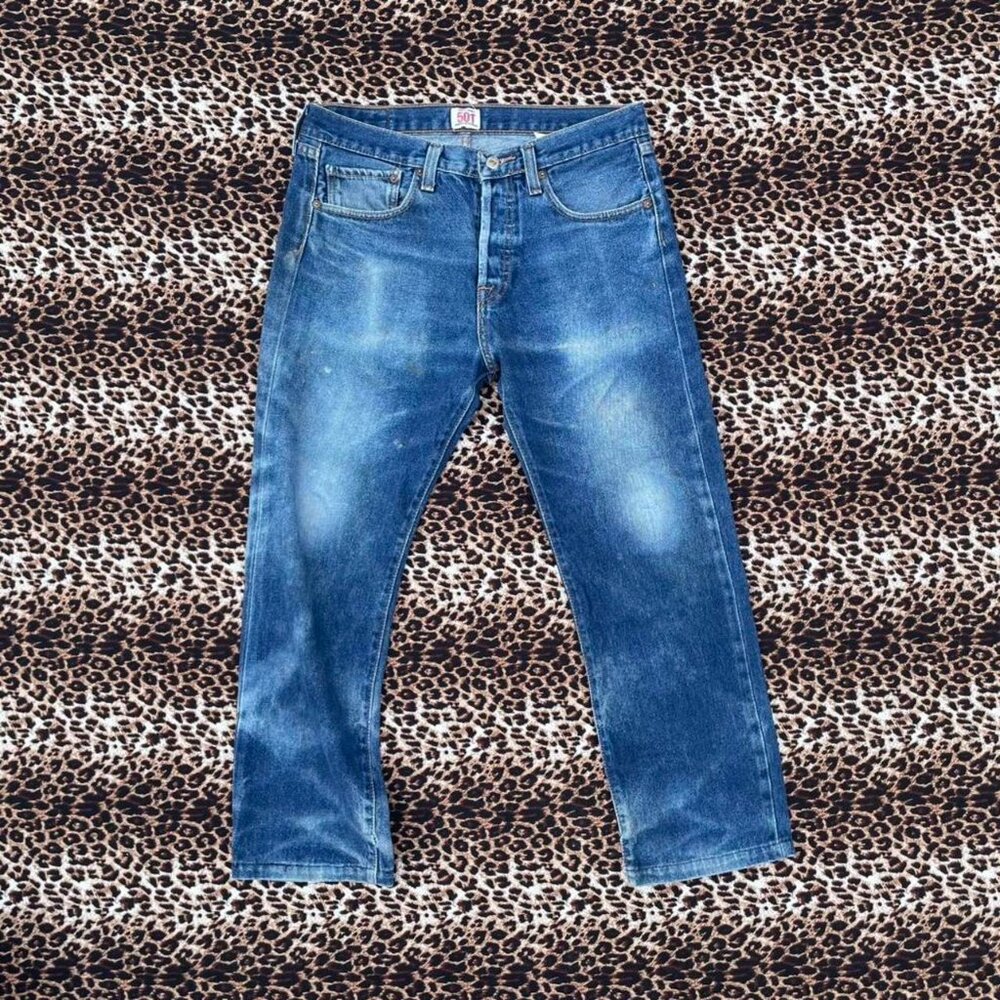 501 Levi’s blue jeans
